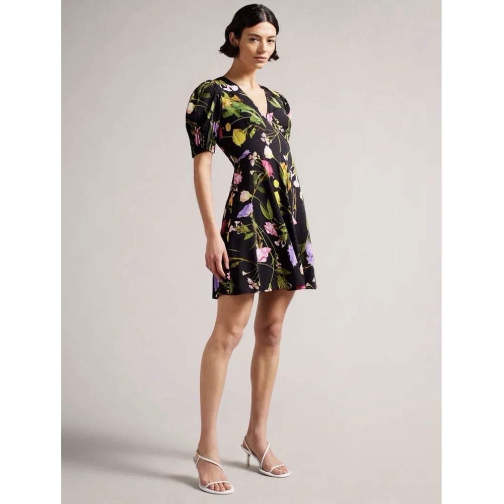 Ted Baker Opallie Floral Jacquard Mini Dress Size 3 US 8 Women Feminine V Neck